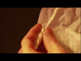 how to quickly untie a knot in a plastic bag.